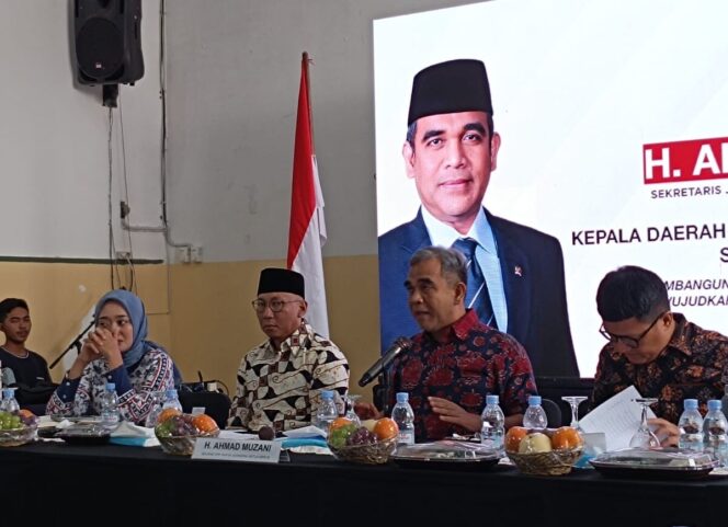 
					Ketua MPR RI, Ahmad Muzani menyampaikan Provinsi Lampung butuh Rumah Sakit baru dalam acara silaturahmi dengan Kepala Daerah dan Wakil Kepala Daerah terpilih se-Provinsi Lampung, Minggu (12/01/2025) 