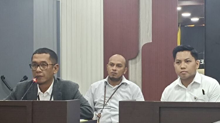 Kepala Kantor Komisi Pengawas Persaingan Usaha (KPPU) Wilayah II Lampung dalam Rapat Dengar Pendapat dengan Anggota Pansus Tata Niaga Singkong DPRD Provinsi Lampung. 