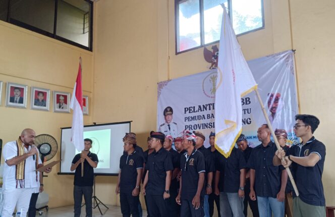 
					Pelantikan Pemuda Bali Bersatu (PBB) oleh Ketua Dewan Pembina Made Muliawan Arya (De Gajah), Selasa (25/02/2025). 