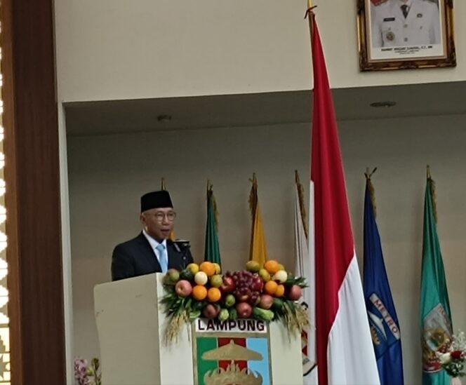 
					Gubernur Lampung Rahmat Mirzani Djausal dalam sambutan perdananya di ruang rapat paripurna DPRD Provinsi Lampung, Selasa (04/02/2025). 