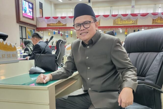 
					Fauzi Heri, Anggota DPRD Provinsi Lampung Fraksi Partai Gerindra, dalam paripurna LKPJ, Selasa (06/05/2025). 