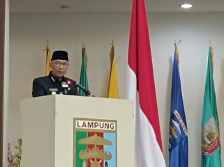 Gubernur Lampung Rahmat Mirzani Djausal dalam rapat paripurna DPRD Provinsi Lampung, Rabu (13/08/2025). 