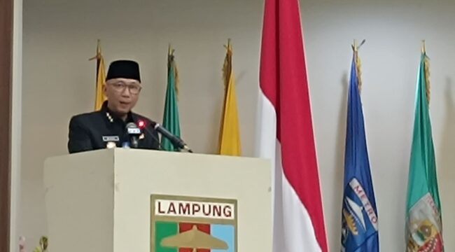 Gubernur Lampung Rahmat Mirzani Djausal dalam rapat paripurna DPRD Provinsi Lampung, Rabu (13/08/2025).