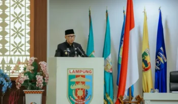 Gubernur Lampung Rahmat Mirzani Djausal dalam sambutannya atas penyampaian laporan Pansus LKPJ DPRD Provinsi Lampung, Senin 25/05/2026. (Dok Admin) 